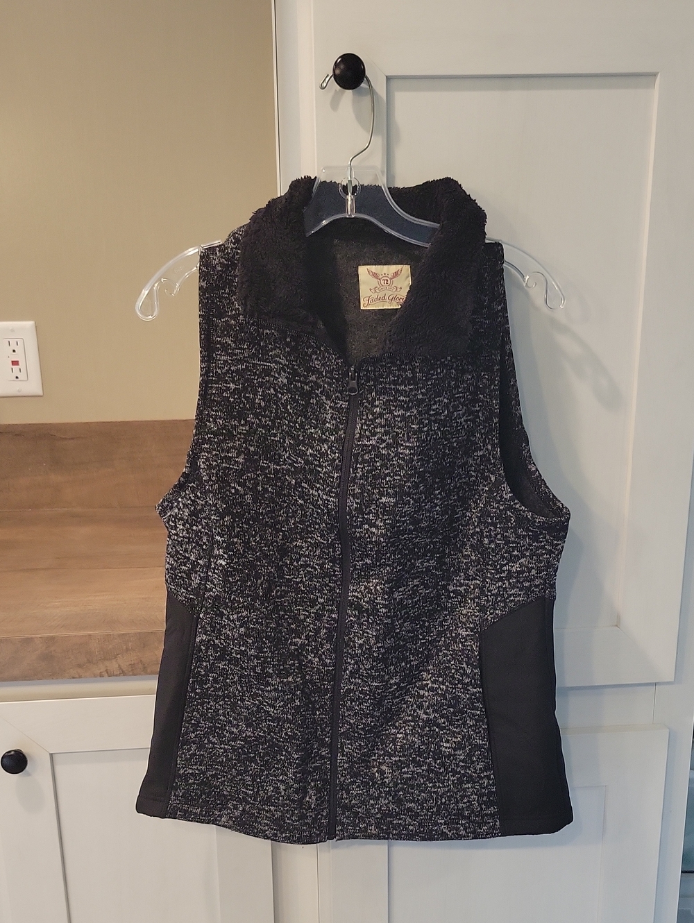 Faded Glory Black Flecked Sherpa Collar Zip Vest